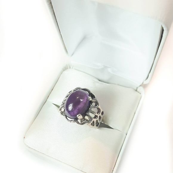 Sterling Silver Amethyst Ring - Picture 4 of 5